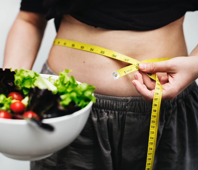 To lose weight, most of the diet should consist of vegetable dishes.