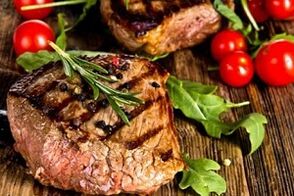 steak with vegetables and greens for keto diet